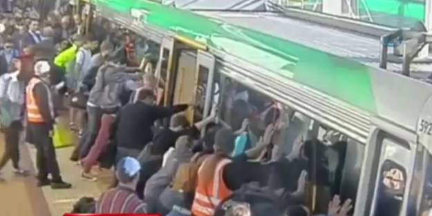 Metroyu ayağa kaldırdılar!