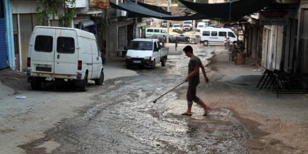 Milas'ta Altyapıda Unutulan Kalıplar Pis Su Baskınına Neden Oldu