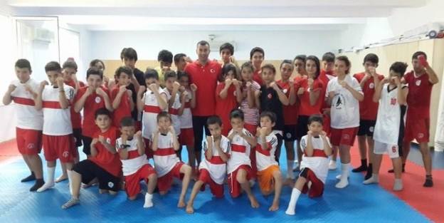 Çocuklarin Muay Thai İlgisi