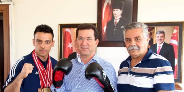 Boks Sporuna Yerel Yönetimlerden Destek İsteği