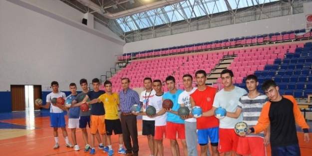 Adıyamanlı Sporcular Yaz Spor Oyunlarına Hazırlanıyorlar