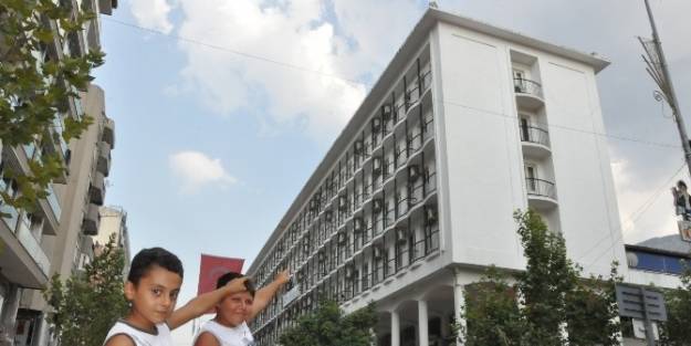 Halkın Tepkisi Beyazfil’in Satışını İptal Ettirdi