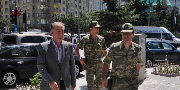 Paşa Esob’a Veda Etti