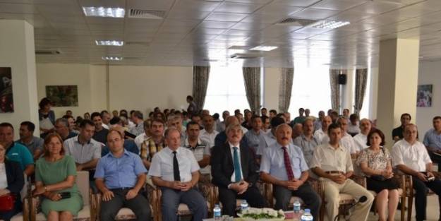 Ayvalık’ta Ücretsiz Ders Kitabı Dağıtımı Semineri