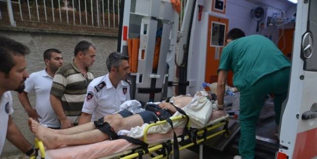 Piknikçilerin Üzerine Yıldırım Düştü:  2 Yaralı