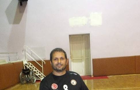 Şampiyonluk Yaşayacak, Basketbolu Bırakacak