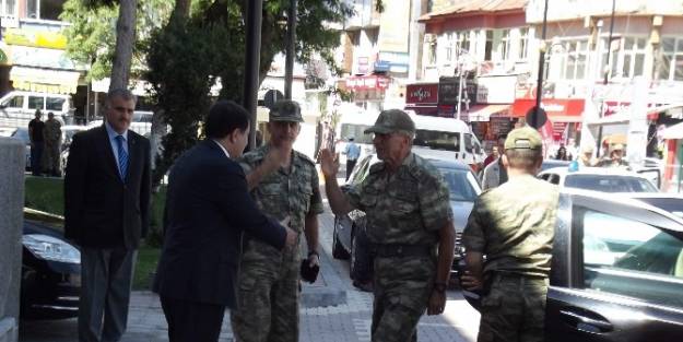 Orgeneral Galip Mendi’den Vali Vasip Şahin’e Veda Ziyareti