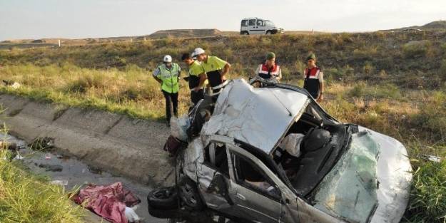 Yozgat’ta Otomobil Su Kanalına Uçtu: 3 Ölü, 4 Yaralı