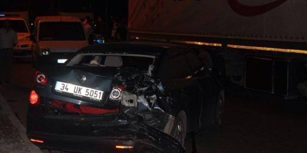 Aşkale’de Trafik Kazası: 3 Yaralı