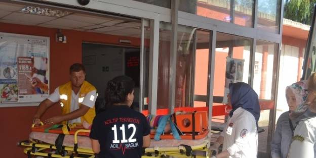 Evde Yalnız Kalan 5 Yaşındaki Çocuk Pencereden Aşağı Düştü