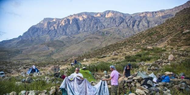 Dağcılar Cilo Eteklerinde 3 Gün Kamp Kurdu