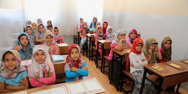 Şehitkamil Sosyal Tesislerinde Kur'an Eğitimi Devam Ediyor