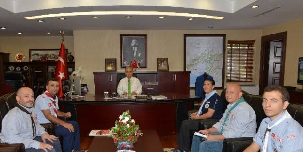 İzcilerden Vali Büyük’e Ziyaret