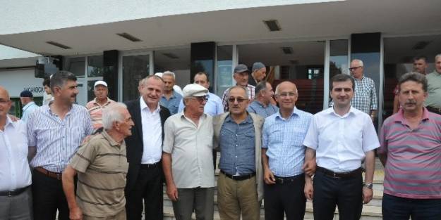 Başkan Mehmet Keleş Akçakoca’ya Çikartma Yaptı