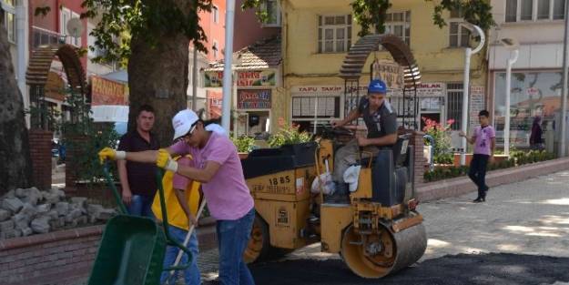 Bozulan Yollar Onarılıyor