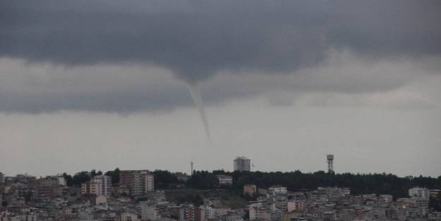 Samsun'da Denizde Hortum Oluştu