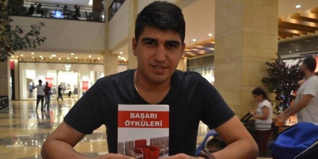 Piazza'da Check-in Yapan Kitap Kazanıyor