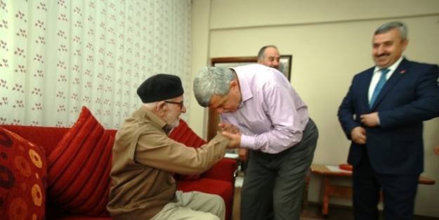 107’lik Bekir Dededen Erdoğan’a Dua