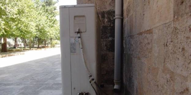Hırsızlar Camiye Dadandı