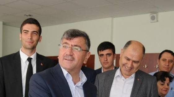 Milletvekili Kavaklıoğlu Ve Başkan Akdoğan Oyunu Kullandı