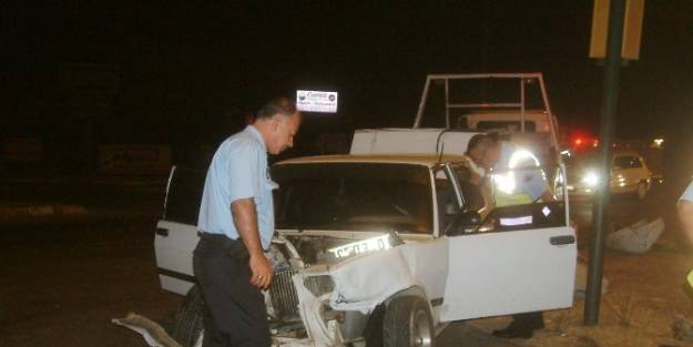 Burhaniye’de Trafik Kazası: 1 Yaralandı