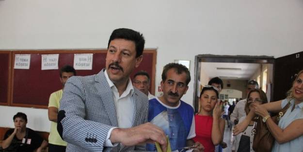 Mhp İl Başkanı İzgioğlu Oyunu Kullandı