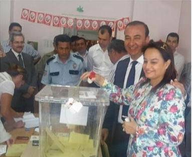 Ceyhan Belediye Başkanı Alemdar Öztürk Oyunu Kullandı