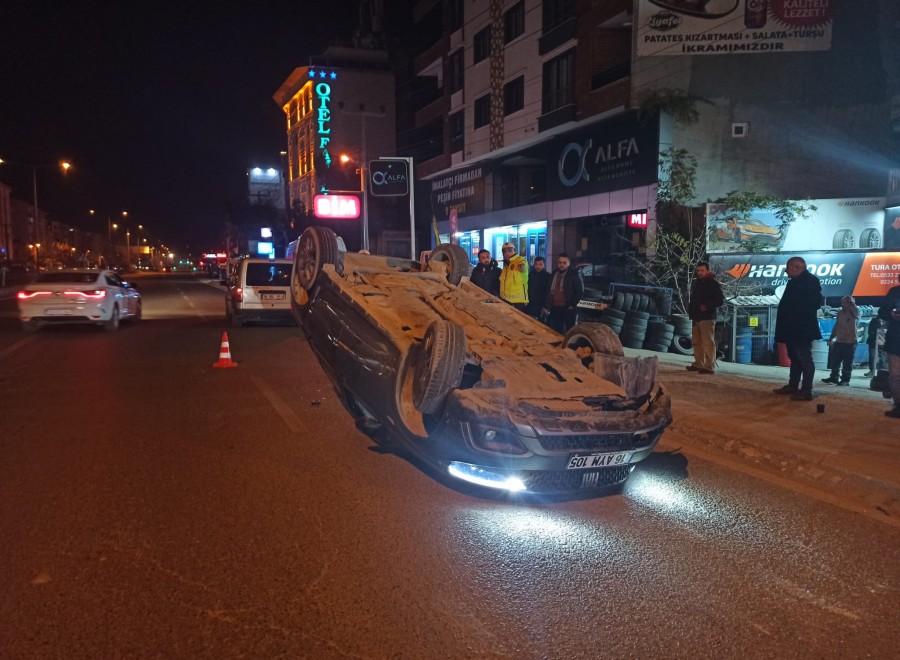 Bursa'da feci kaza takla attı