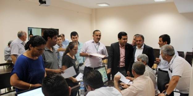 Belediye Başkanı Ve Ak Seçim Parti Milletvekili Muzaffer Aslan Seçim Koordine Merkezini Ziyaret Etti