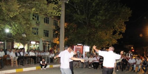Hisarcık’ta Cumhurbaşkanlığı Seçimi Kutlamaları
