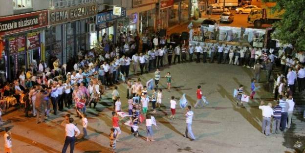 Araban’da Davullu Zurnalı Kutlama