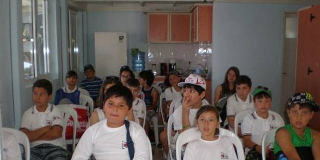 Foça Yelken İhtisas'a Belediye Dopingi