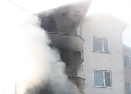 Evde Yangın: 1 Ölü, 1 Yaralı
