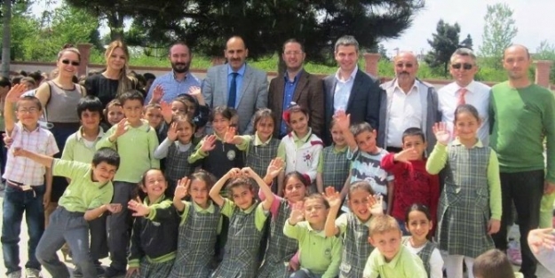 Genç Girişimciler’den Eğitime Destek