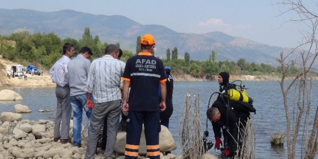 Serinlemek İçin Girdiği Barajda Boğuldu