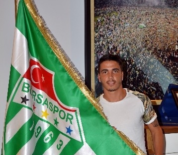 Bursaspor’un Porto’dan Transferi Josue’den İddiali Sözler
