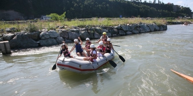 Rize’de Kano Ve Rafting Antremanları