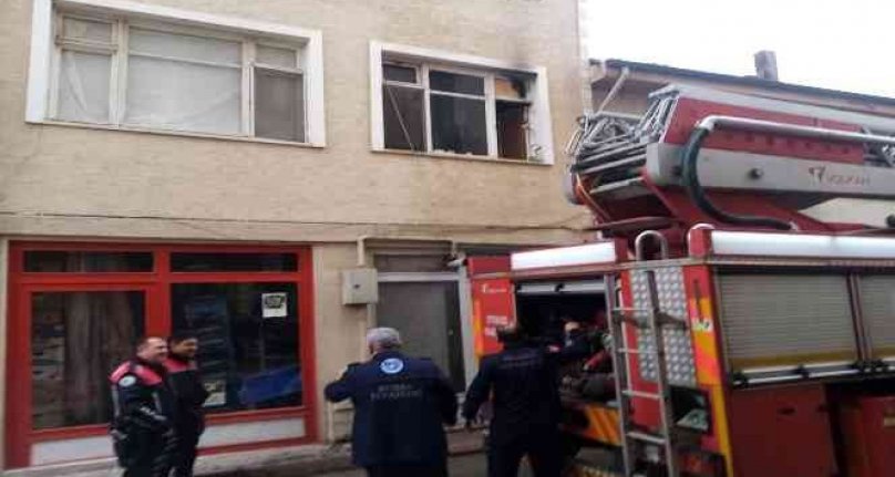 Bursa'da ocakta unutulan yemek mutfağı yaktı