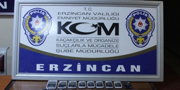 Erzincan’da 42 Adet Kaçak Cep Telefonu Ele Geçirildi