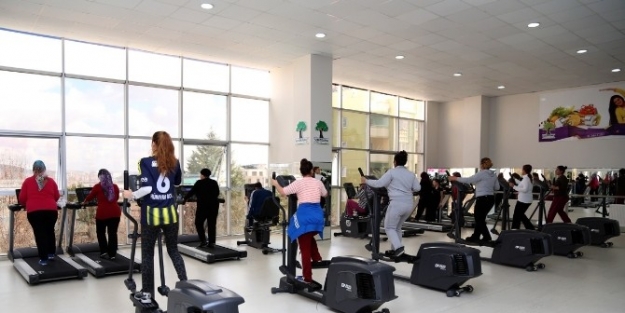 Şehitkamil Bayan Spor Merkezleri Yeni Dönem Kayıtlarına Start Verdi