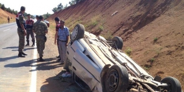 Takla Atan Otomobilde 4 Kişi Yaralandı