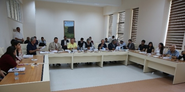 Ardahan Üniversitesi İlk Doktora Öğrencisini Mezun Etti