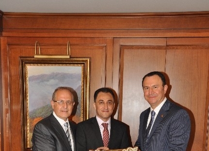 Vergi Rekortmeni Gülsan Holding’e Teşekkür Plaketi