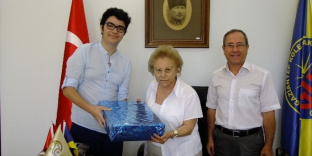 Gkv Özel Ortaokulu 2014 Teog Sınavında Yine Birinci