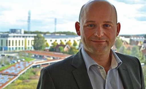 Muhafazakar başkan" Eşcinselim"