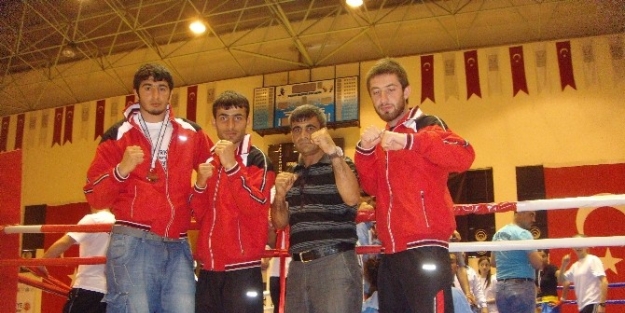 Adıyamanlı Kick Boksçular Türkiye Şampiyonasina Katılacak