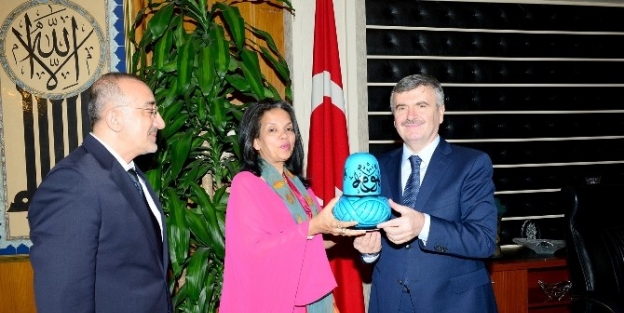 Sri Lanka Büyükelçisi’nden Büyükşehir’e Ziyaret