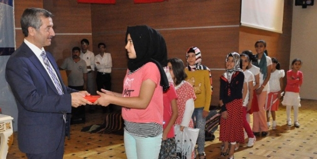 Şahinbey Belediyesi, Kuran-ı Kerim Hediye Etti