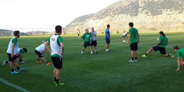 Tekden Denizlispor Tempo Artırdı