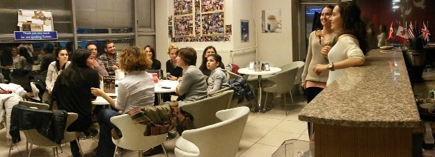 Speaking Cafe, İngilizce Öğretiyor